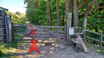 A photo of step 5 of the Three Shires Head Walk route, with red arrows superimposed to show the way.